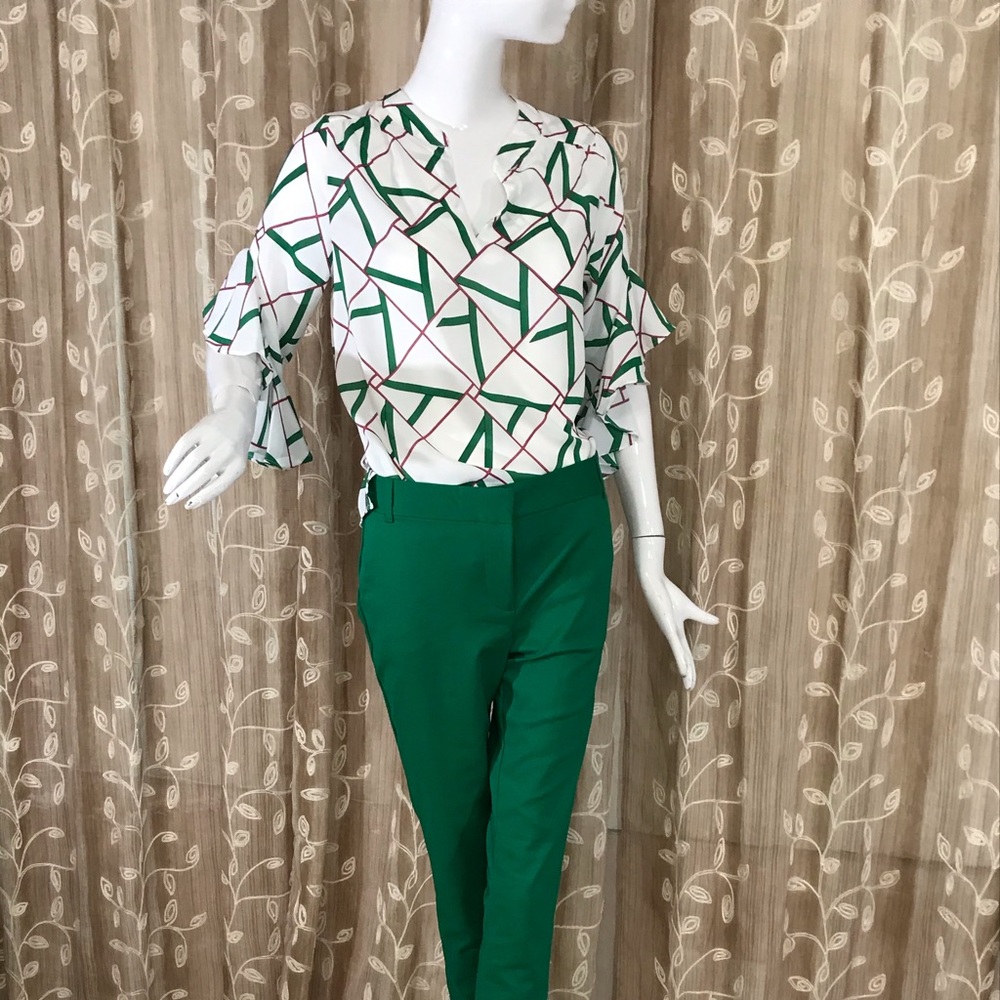 Blouse - Picture 2 of 3